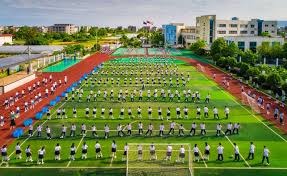 海港战武里南联海报：以物理试卷为背景，解“南”题