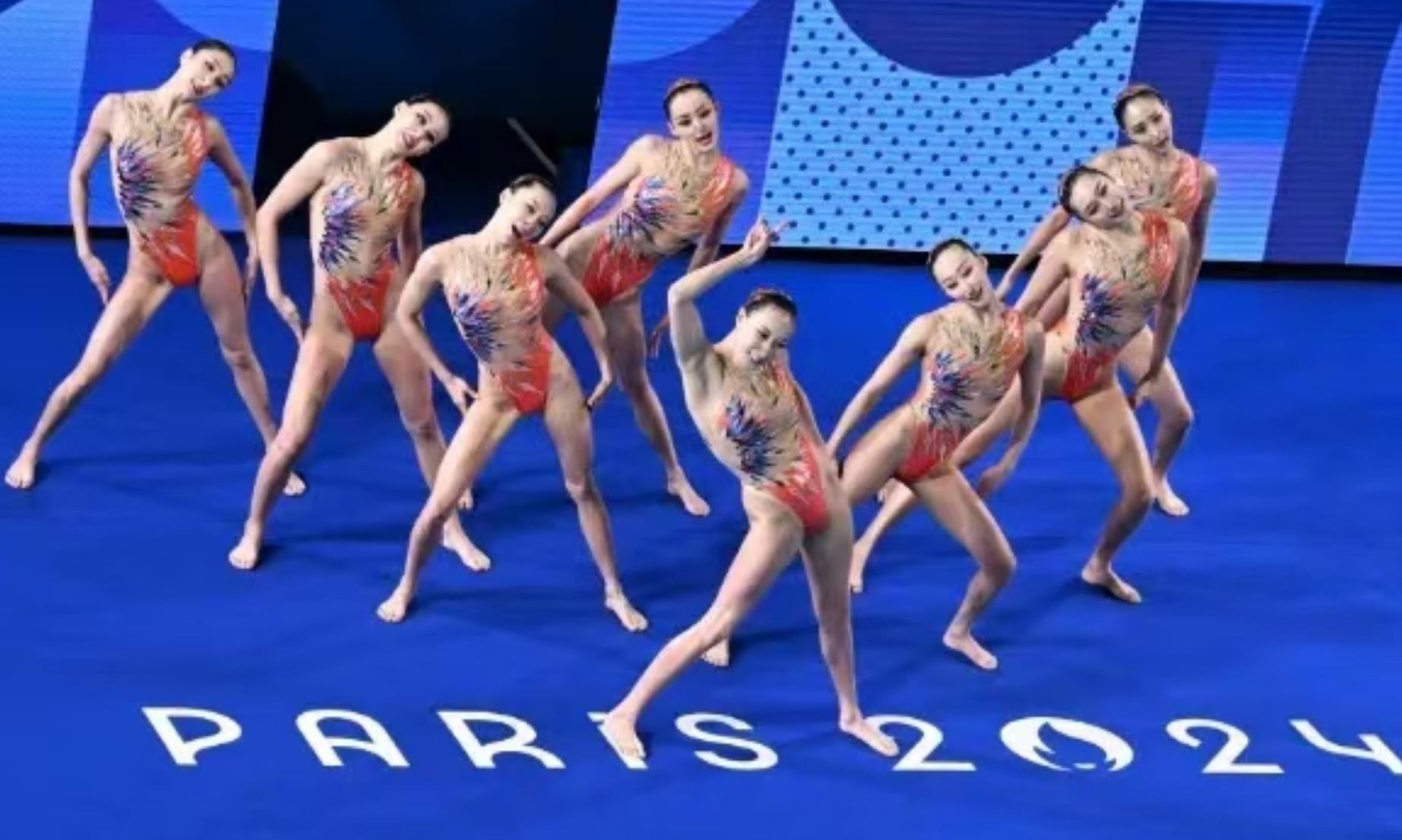 拉菲尼亚、亚马尔破门 巴萨2-0比利亚雷亚尔